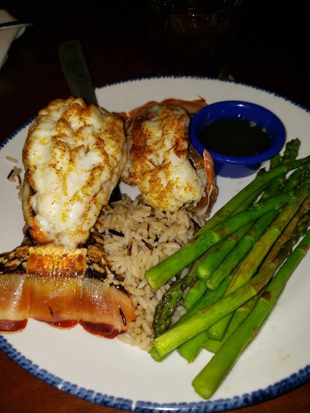 Red Lobster | restaurant | 2944 Interstate 45 N, Conroe, TX 77303, USA | 9367567391 OR +1 936-756-7391