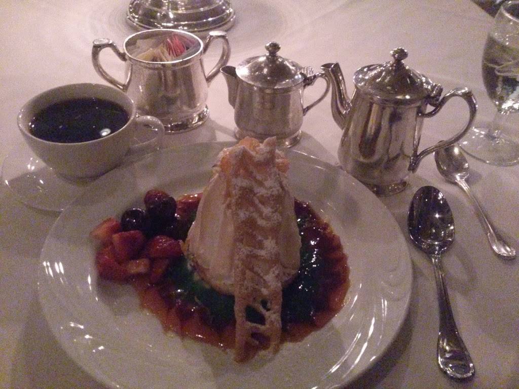 Wallys Desert Turtle | restaurant | 71775 CA-111, Rancho Mirage, CA 92270, USA | 7605689321 OR +1 760-568-9321