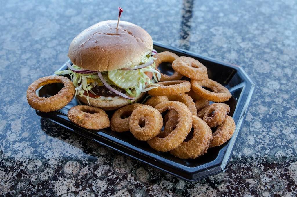 Happys Pizza | restaurant | 1329 24th St, Port Huron, MI 48060, USA | 8109898888 OR +1 810-989-8888