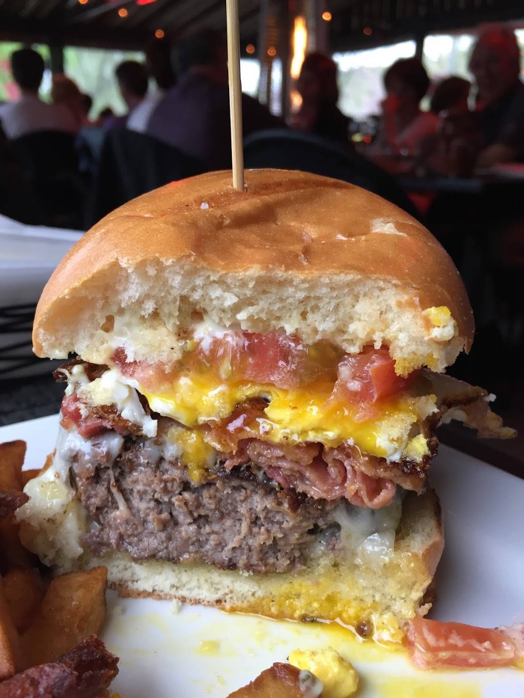 Brasa Grill | restaurant | 210 Rue Brock, Drummondville, QC J2C 1M3, Canada | 8198503338 OR +1 819-850-3338