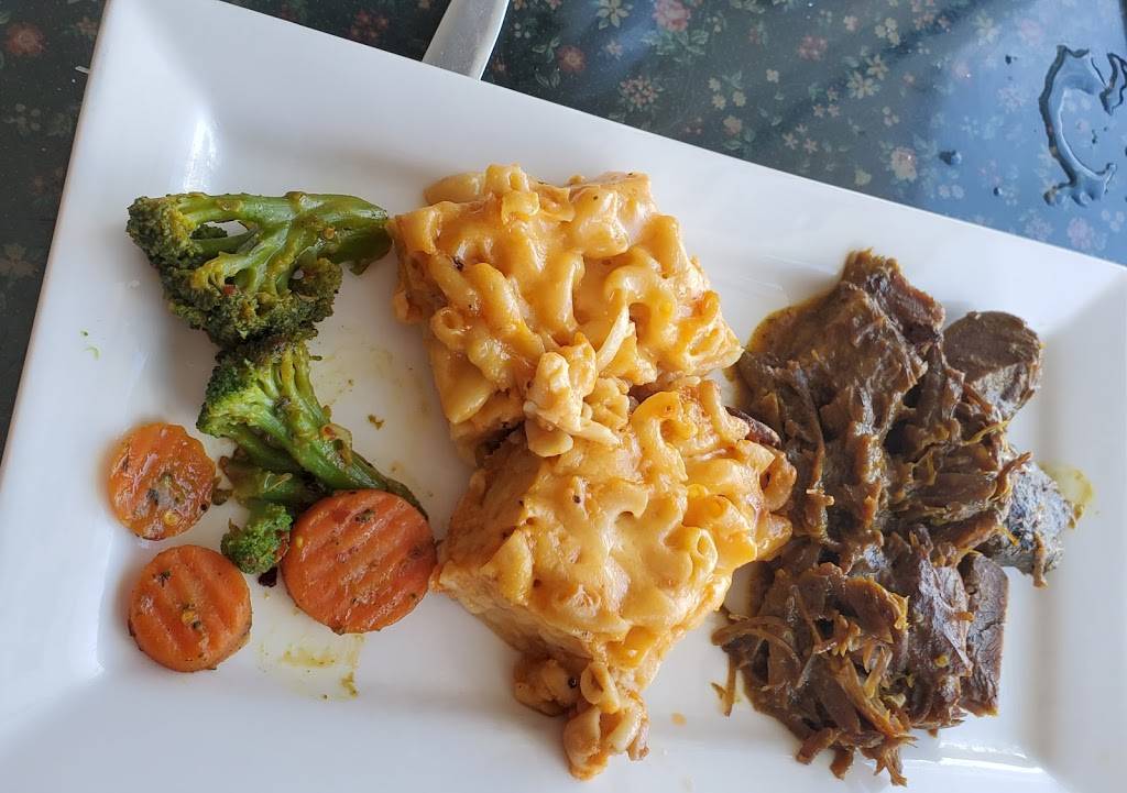 Callaloo Caribbean Restaurant & Bar | restaurant | 5500 Deltona Dr, Punta Gorda, FL 33950, USA | 9416392633 OR +1 941-639-2633