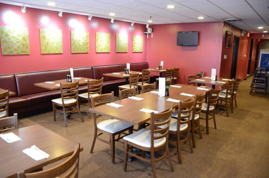 Giant Sakura | restaurant | 4011 Algonquin Rd, Rolling Meadows, IL 60008, USA | 8473972166 OR +1 847-397-2166