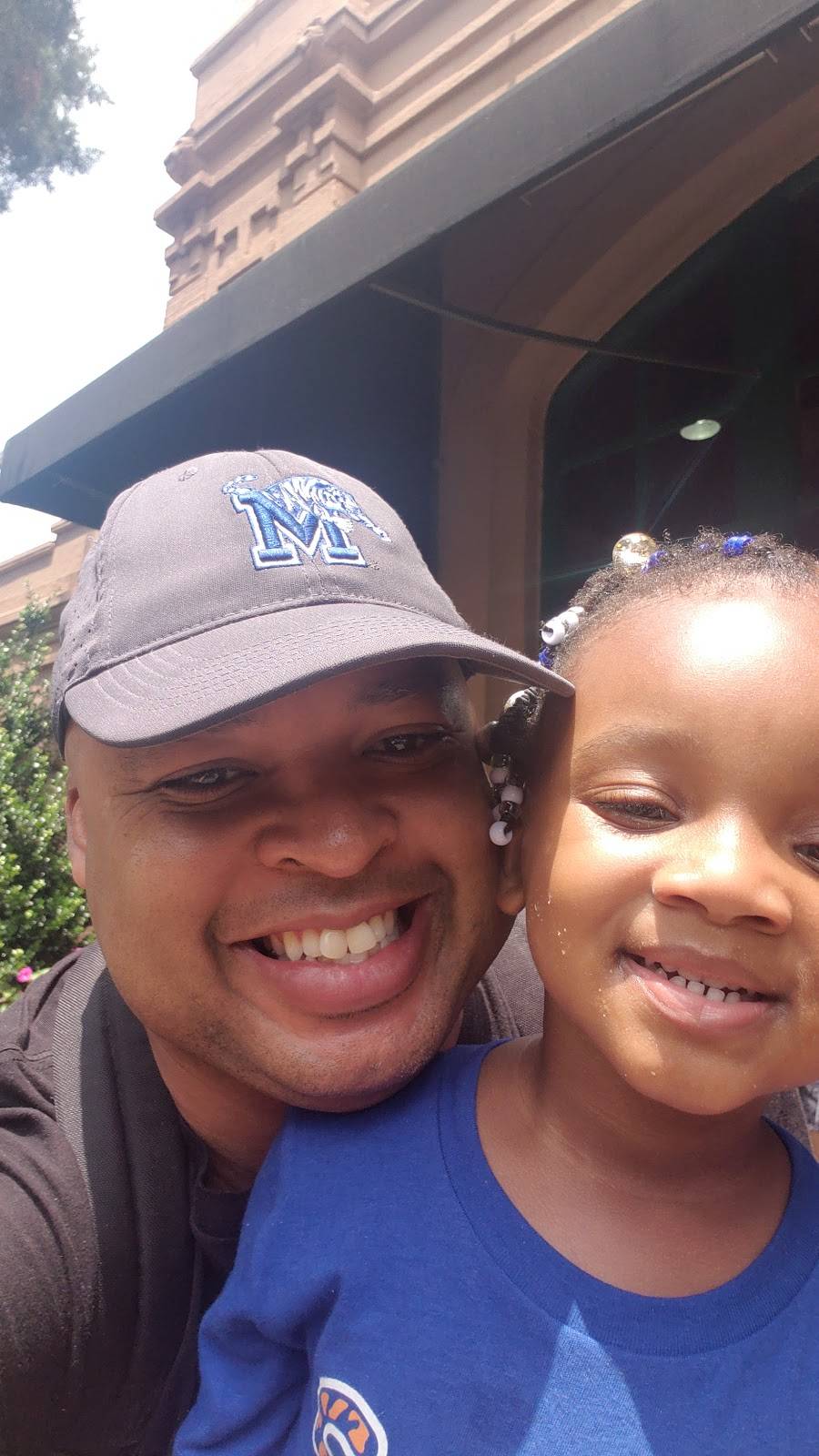 Carlisle Corporation | restaurant | 119 S Main St, Memphis, TN 38103, USA | 9012712500 OR +1 901-271-2500