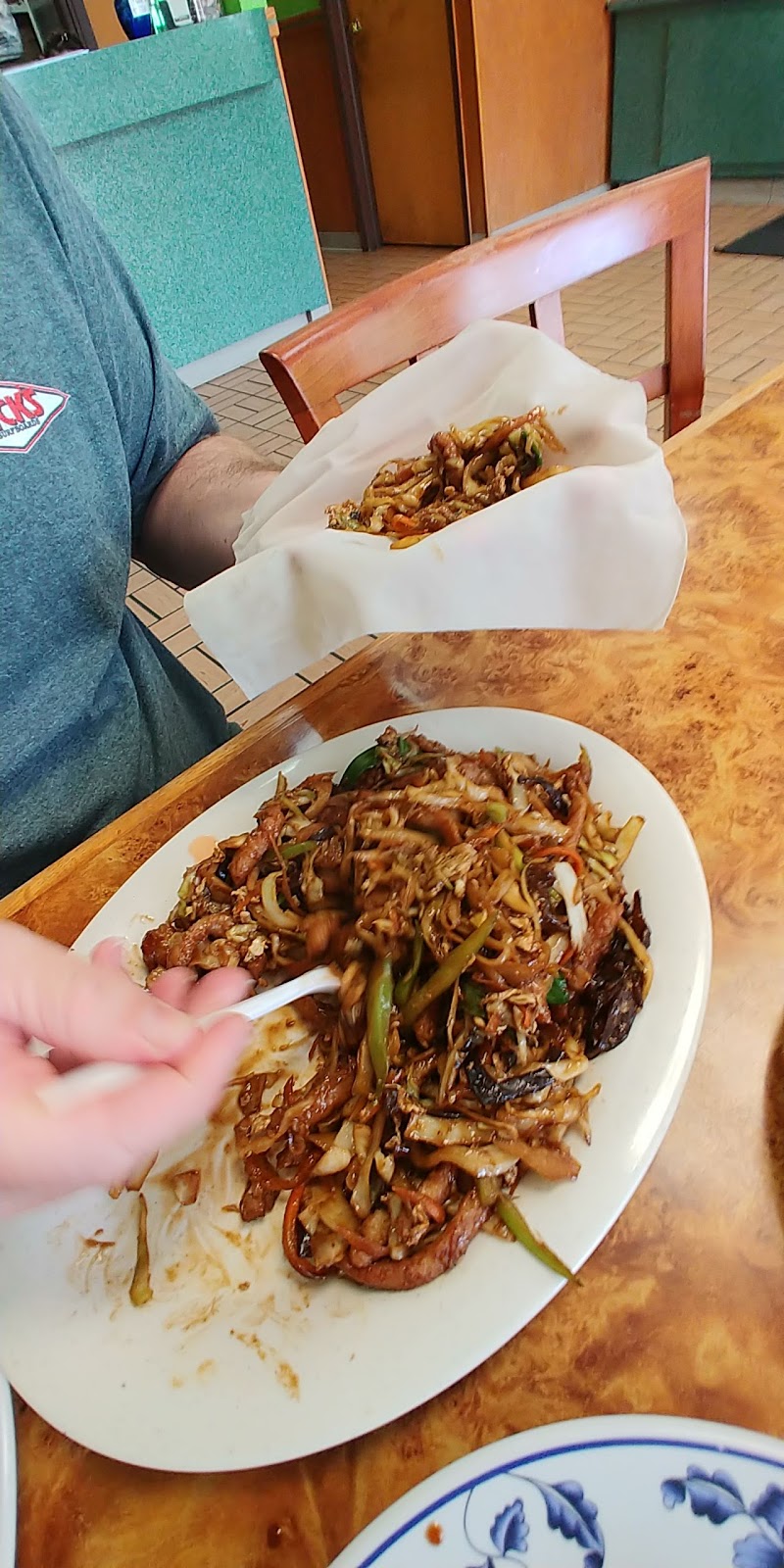 Eastern Chinese Restaurant | restaurant | 6615 Mahan Dr #108, Tallahassee, FL 32308, USA | 8509423777 OR +1 850-942-3777