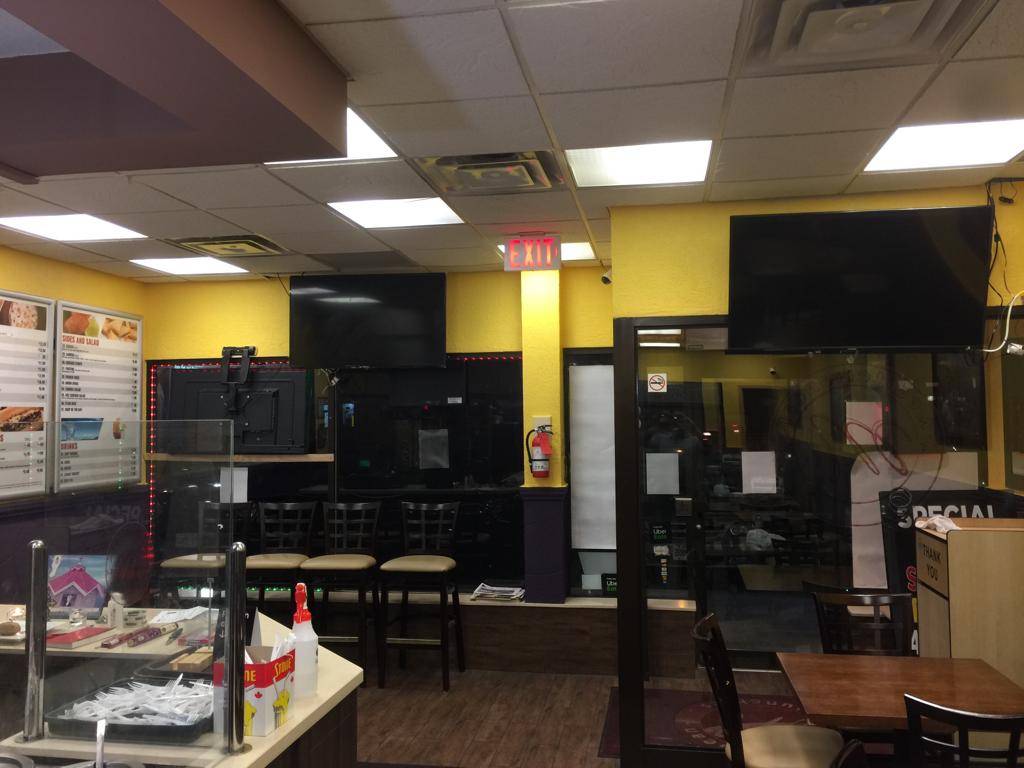 Anna Roti House | restaurant | 2367 Kingston Rd, Scarborough, ON M1N 1V1, Canada | 6472437482 OR +1 647-243-7482