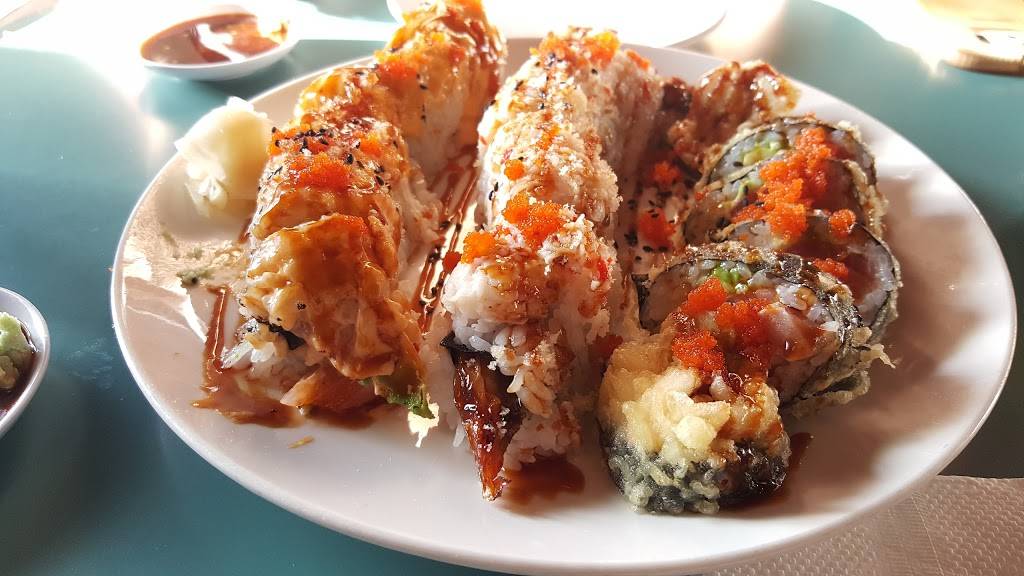 Ku Sushi and Izakaya | restaurant | 5210 The Ave, Seattle, WA 98105, USA | 2065246101 OR +1 206-524-6101