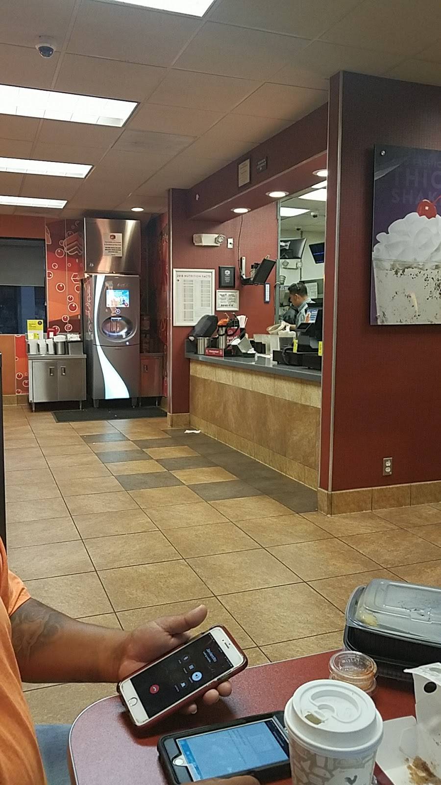 Jack in the Box | restaurant | 26510 Agoura Rd, Calabasas, CA 91302, USA | 8188809097 OR +1 818-880-9097