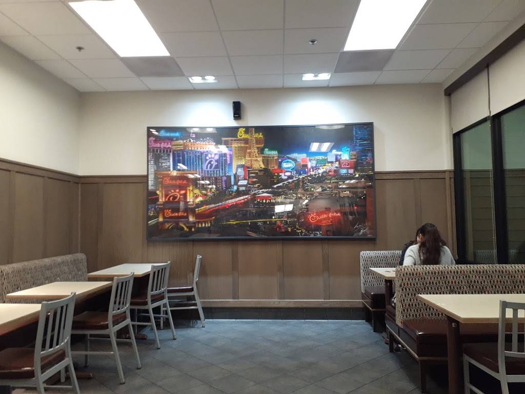 Chick-fil-A | restaurant | 2480 S Rancho Dr, Las Vegas, NV 89102, USA | 7022524232 OR +1 702-252-4232