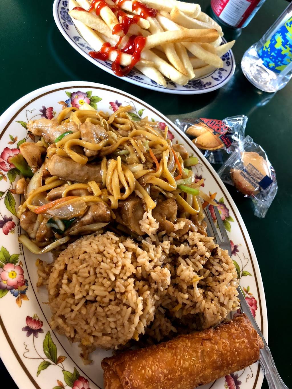 New Wok Chinese Cafe | restaurant | 2330 Gessner Rd, Houston, TX 77080, USA | 7134648837 OR +1 713-464-8837