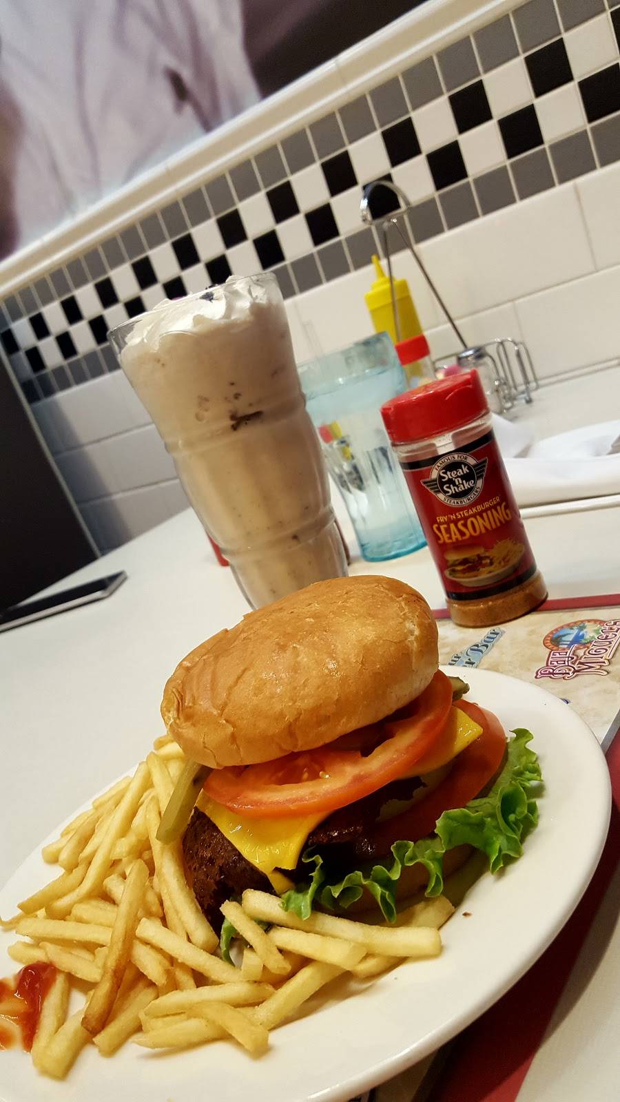 Steak n Shake | restaurant | 9777 S Las Vegas Blvd, Las Vegas, NV 89183, USA | 7027967111 OR +1 702-796-7111