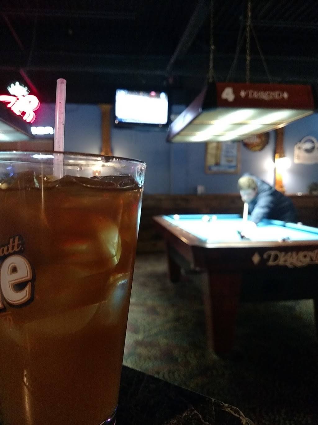 Q Bar & Grill | night club | 8109 Cass Avenue, Darien, IL 60561, USA | 6302410970 OR +1 630-241-0970