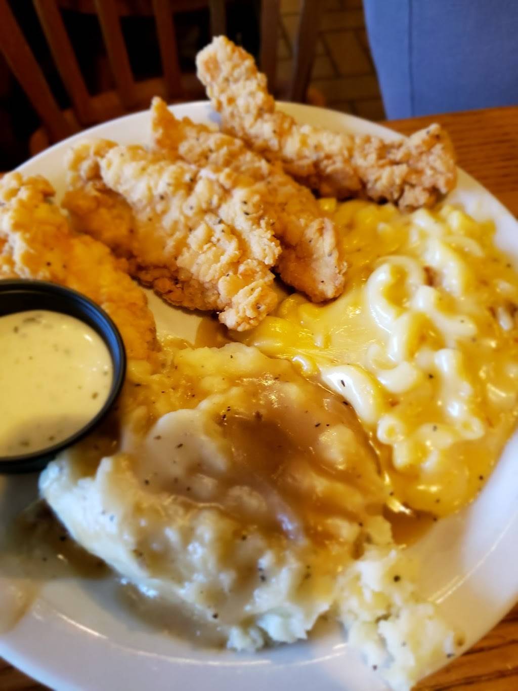 Cracker Barrel Old Country Store | restaurant | 502 Chaffee Point Blvd, Jacksonville, FL 32221, USA | 9047830254 OR +1 904-783-0254