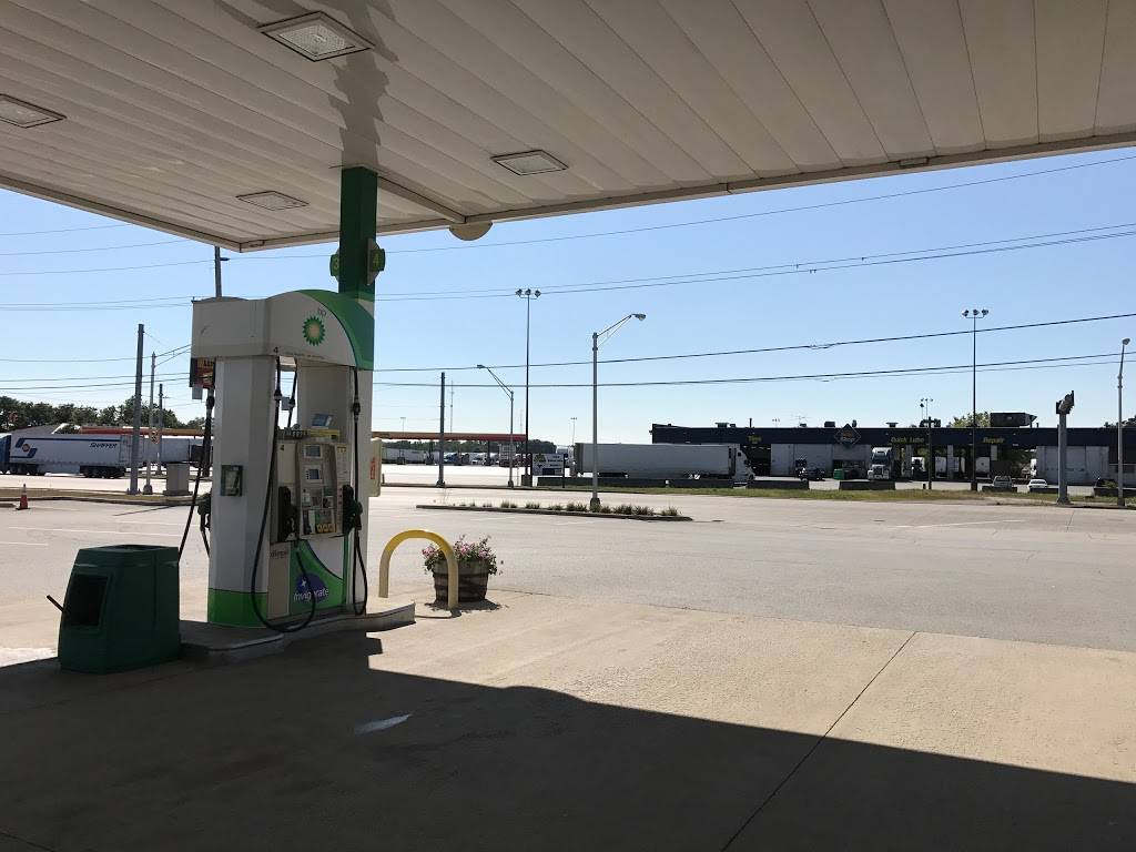 BP | restaurant | 3001 Grant St, Gary, IN 46408, USA | 2198841133 OR +1 219-884-1133