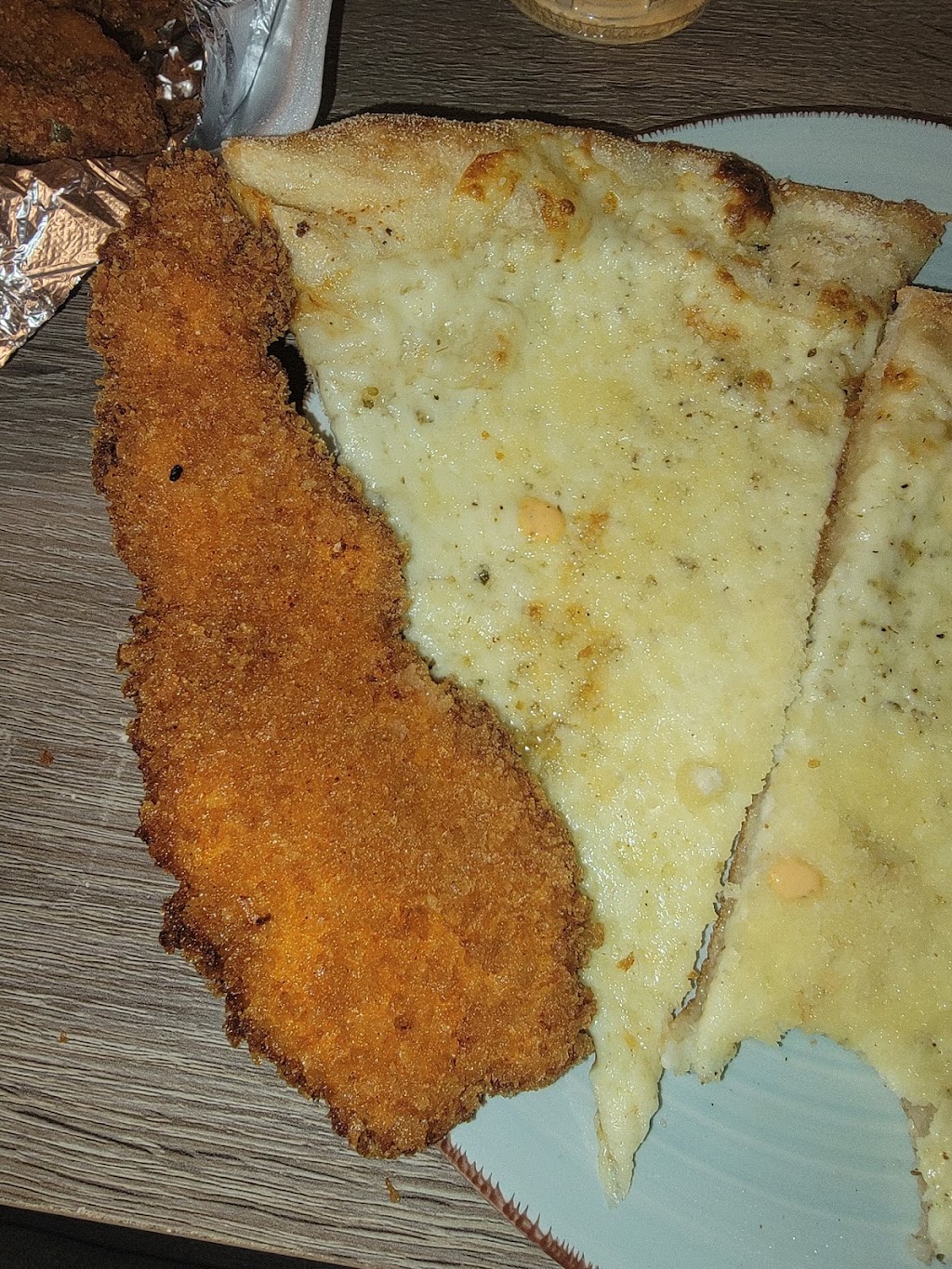 Amores Kitchen | restaurant | 3520 Concord Rd, Aston, PA 19014, USA | 4844837937 OR +1 484-483-7937