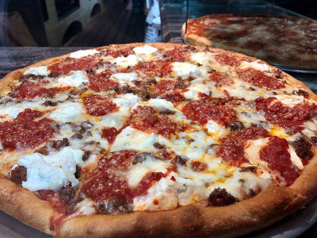 Carmines Pizzeria | meal delivery | 358 Graham Ave, Brooklyn, NY 11211, USA | 7187829659 OR +1 718-782-9659