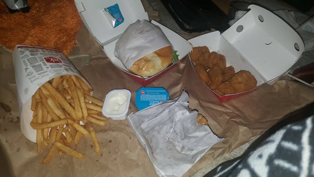 Jack in the Box | restaurant | 2641 Mt Vernon Ave, Bakersfield, CA 93306, USA | 6618729850 OR +1 661-872-9850