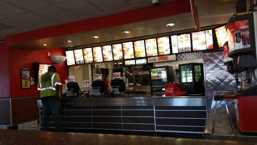 Carls JR | restaurant | 1752 Pacific Coast Hwy, Lomita, CA 90717, USA | 3103263036 OR +1 310-326-3036