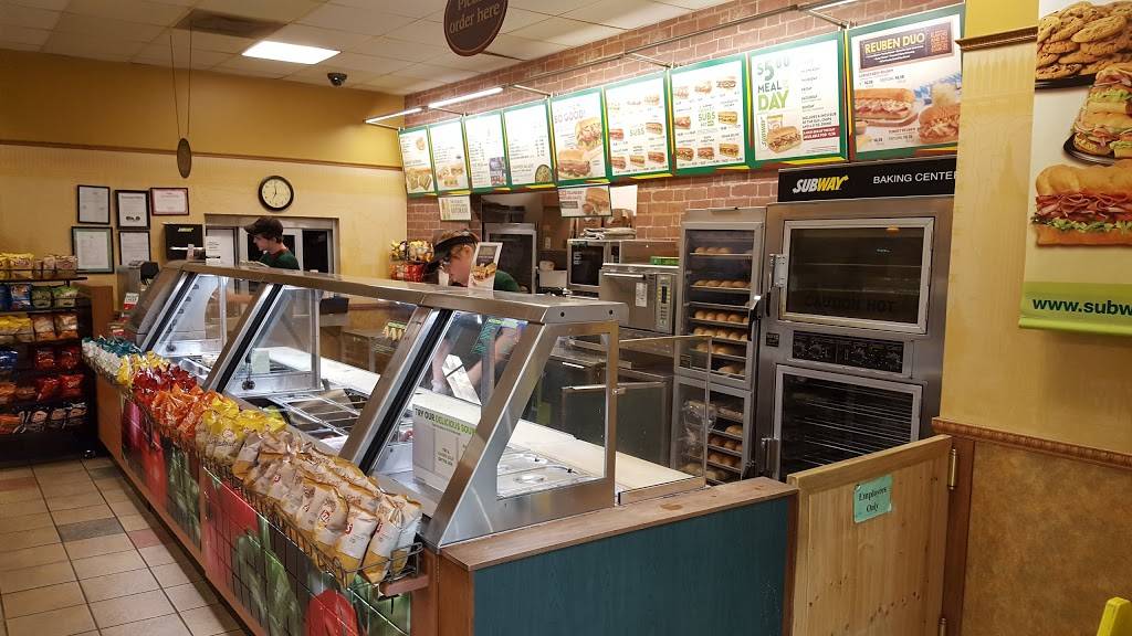 Subway | restaurant | 13425 W Andrew Johnson Hwy, Bulls Gap, TN 37711, USA | 4232357777 OR +1 423-235-7777