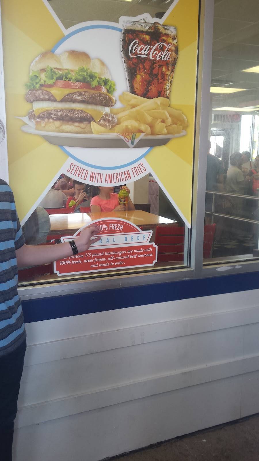 Johnny Rockets | restaurant | 2201 E Road to Six Flags St, Arlington, TX 76011, USA | 8176408900 OR +1 817-640-8900