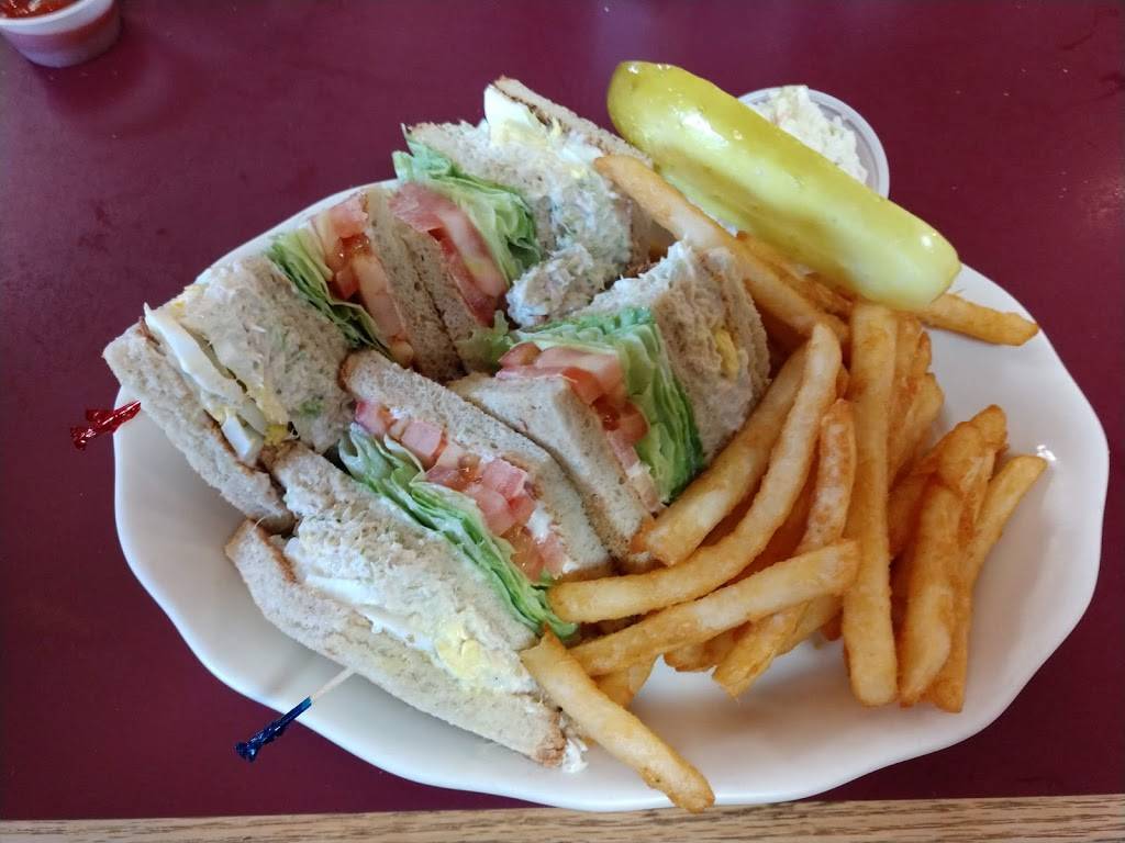 Holiday City Diner | restaurant | 621 Mule Rd, Toms River, NJ 08757, USA | 7322444778 OR +1 732-244-4778