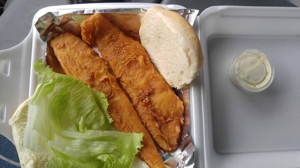 Donnys Place | restaurant | 207 Bettis Rd, West Mifflin, PA 15122, USA | 4124663733 OR +1 412-466-3733