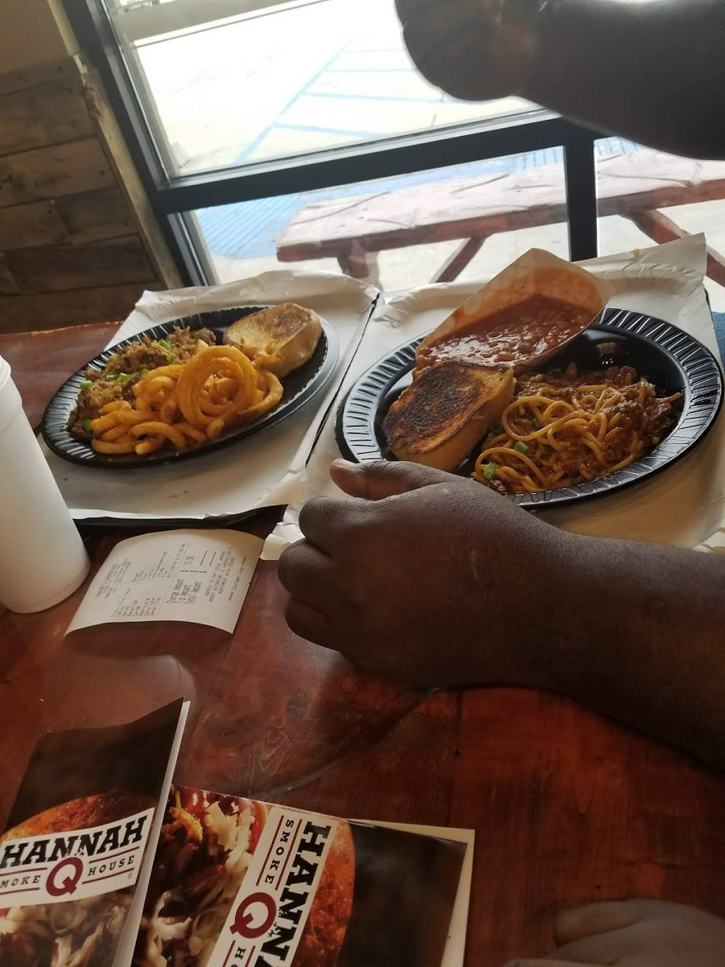 Hannah Q Smokehouse | restaurant | 17097 Airline Hwy #201, Prairieville, LA 70769, USA | 2253136528 OR +1 225-313-6528