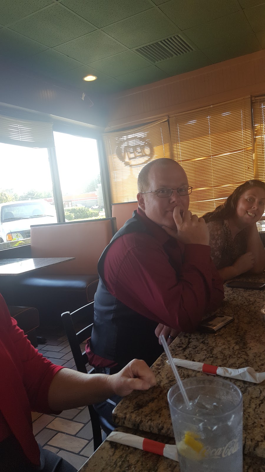 El Charro | restaurant | 1402 N Main St, Miami, OK 74354, USA | 9185424617 OR +1 918-542-4617