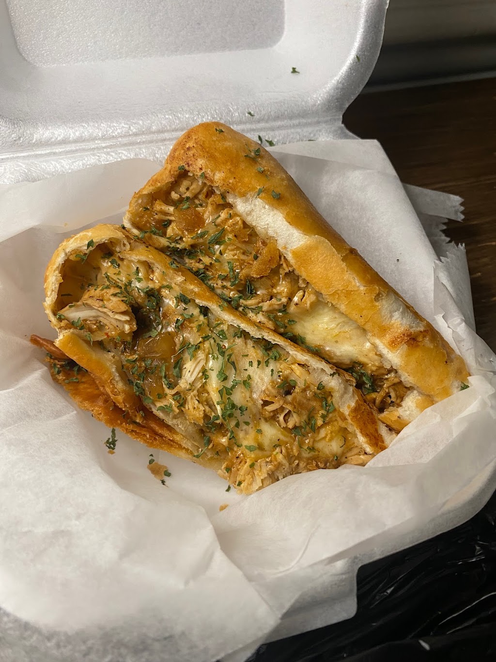 This & That Eatery | restaurant | 5946 Troost Ave, Kansas City, MO 64110, USA | 8162916191 OR +1 816-291-6191