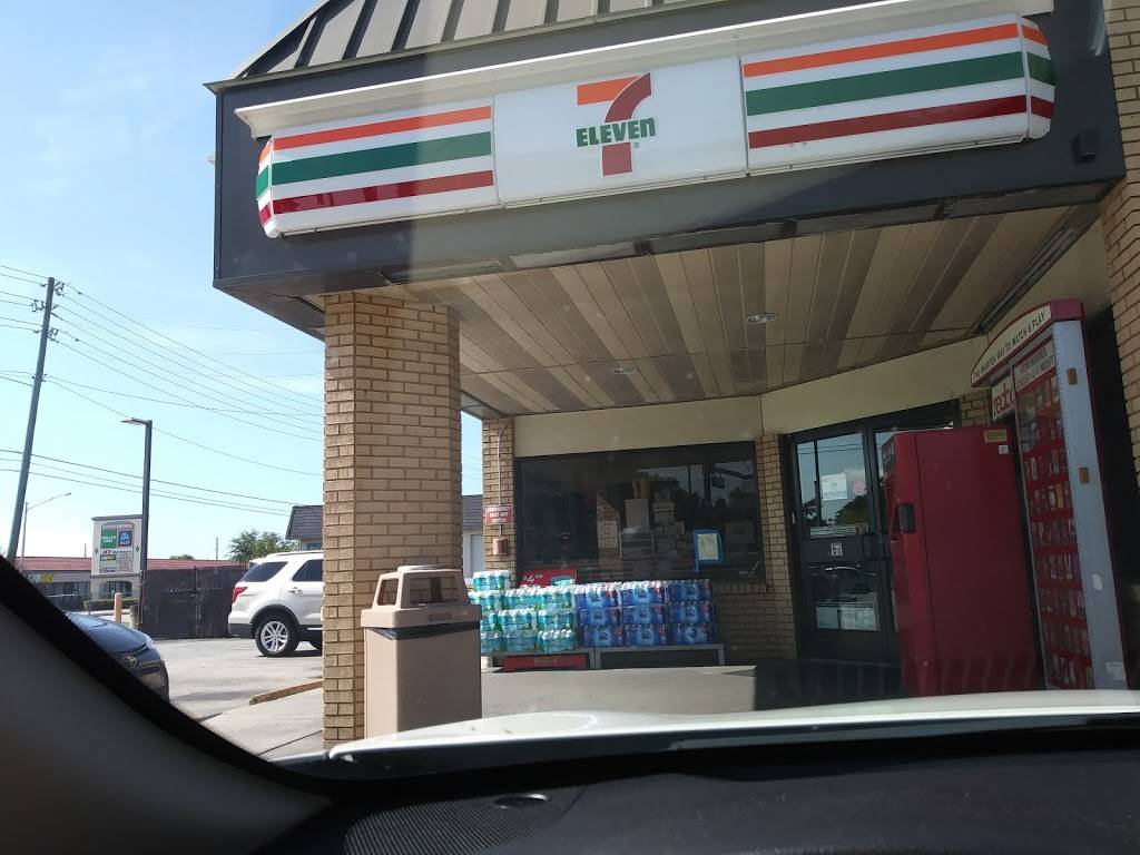 7-Eleven | bakery | 3608 Aloma Ave, Winter Park, FL 32792, USA | 4076714807 OR +1 407-671-4807