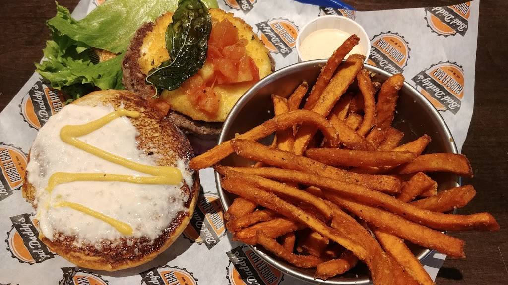 Bad Daddys Burger Bar | restaurant | 100 E 120th Ave UNIT B120, Northglenn, CO 80233, USA | 3034523999 OR +1 303-452-3999
