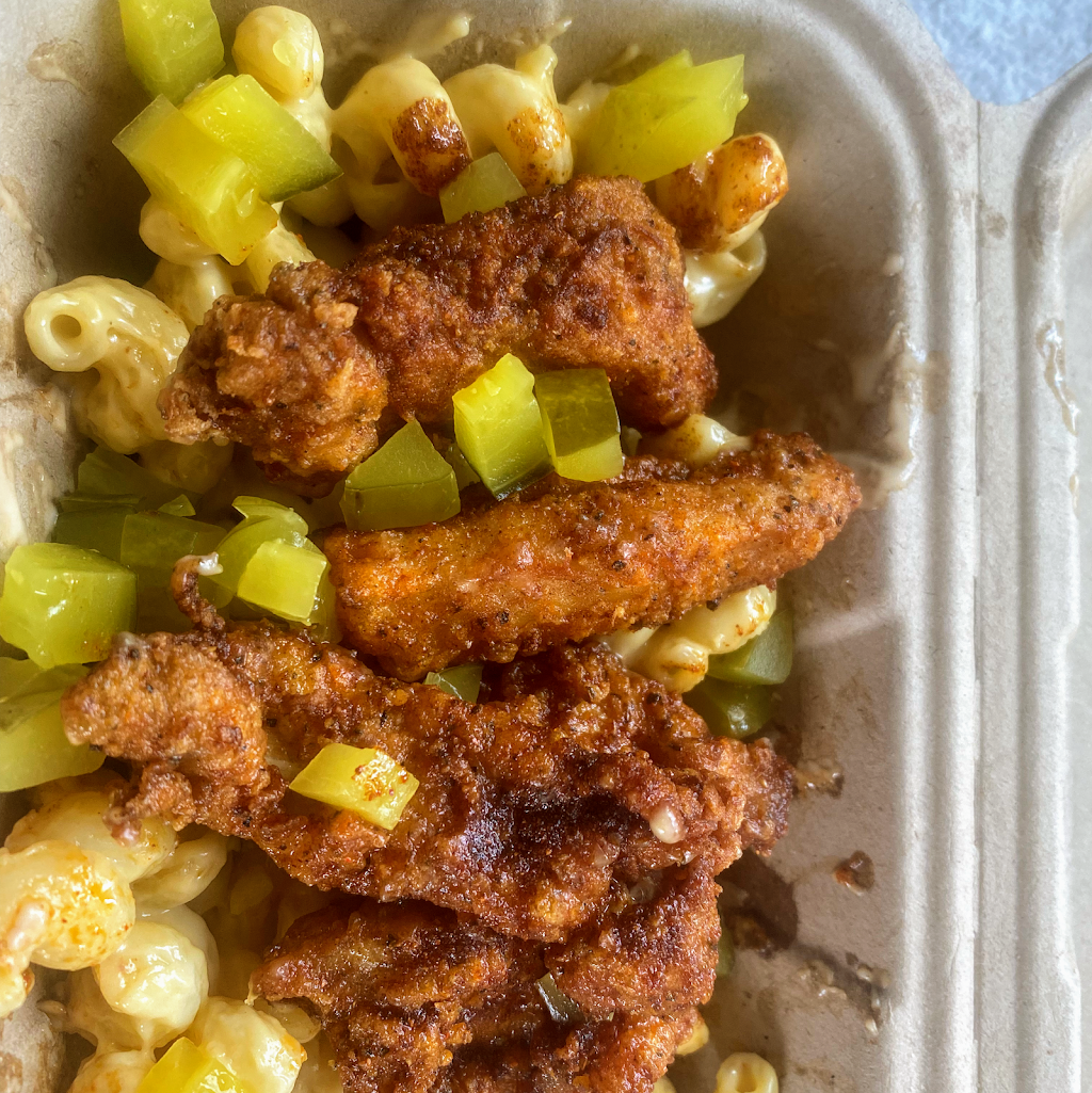 Wonderland Chicken Co. | meal takeaway | 223 E Hood Ave, Sisters, OR 97759, USA | 5416248442 OR +1 541-624-8442