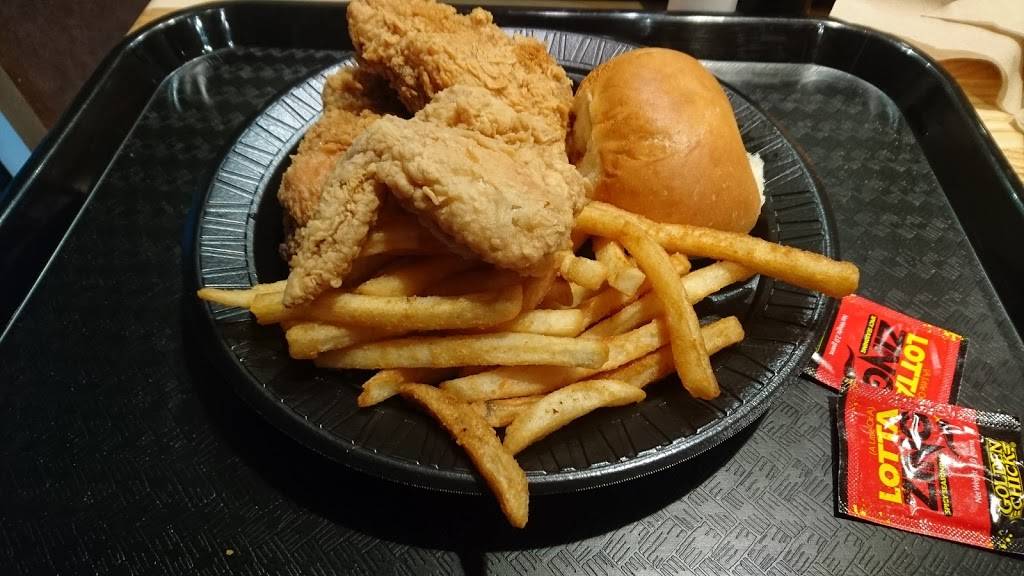 Golden Chick | meal takeaway | 808 Independence Pkwy, Plano, TX 75075, USA | 4699690860 OR +1 469-969-0860