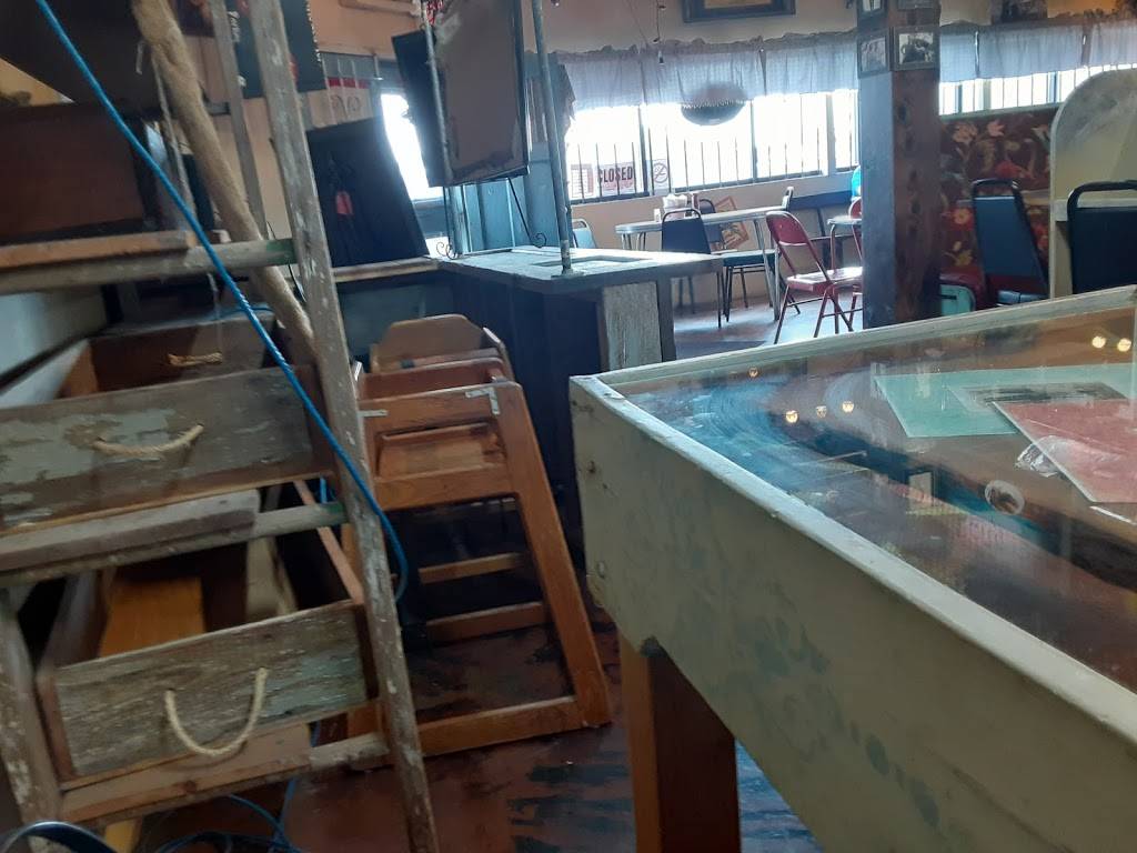 Longorias Grocery & Grill | restaurant | 201 Brady Blvd, San Antonio, TX 78207, USA | 2102278500 OR +1 210-227-8500