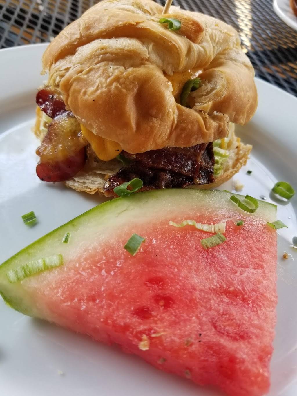 Patio West Comfort and Coastal Eats | restaurant | 3011 Longford Dr, Spring Hill, TN 37174, USA | 6153028104 OR +1 615-302-8104