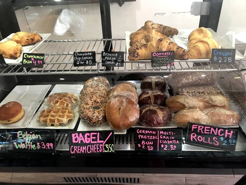 La Petite | cafe | 78010 Main St, La Quinta, CA 92253, USA | 7607710700 OR +1 760-771-0700