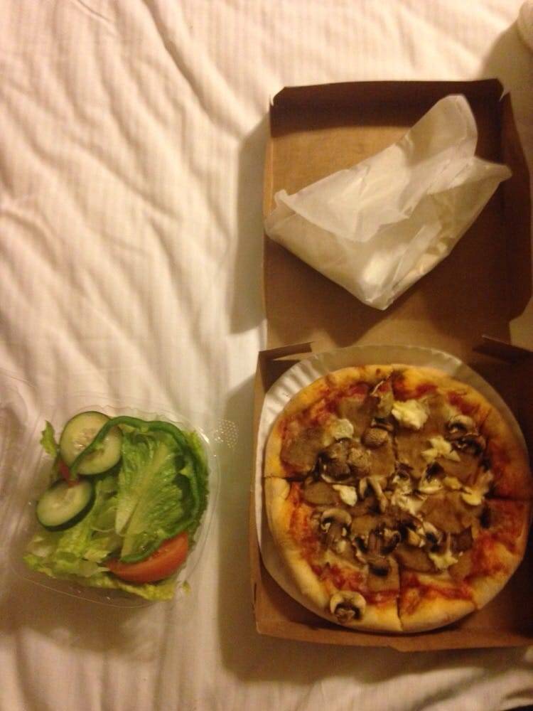 Tara Restaurant Pizza & More | restaurant | 288 Moody St, Waltham, MA 02453, USA | 7816470355 OR +1 781-647-0355