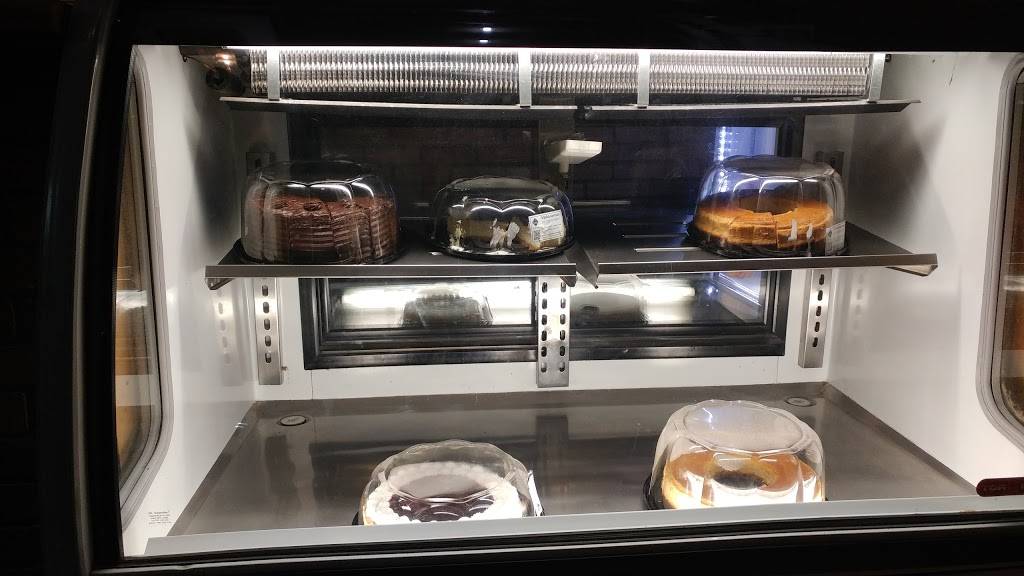 Pizza Club | restaurant | Calle Novena 818, Colas Delmatamoros, 22204 Tijuana, B.C., Mexico | 016646297156 OR +52 664 629 7156