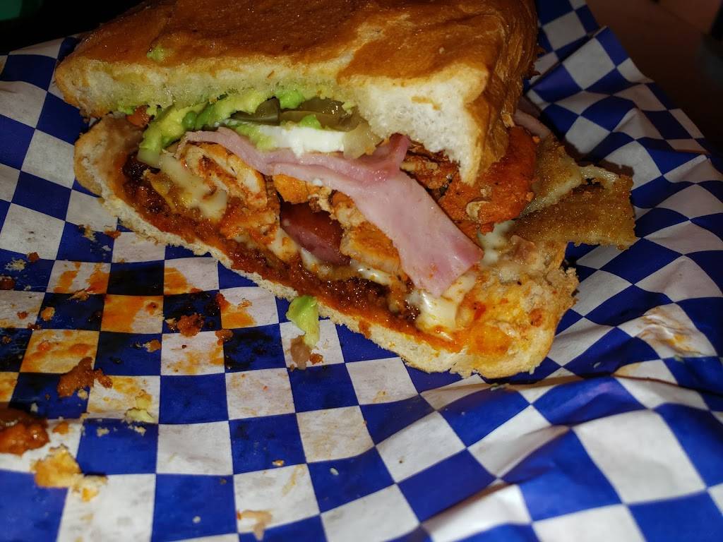 Tortas Locas | restaurant | 14912 Ambaum Blvd SW, Burien, WA 98166, USA | 2062440717 OR +1 206-244-0717