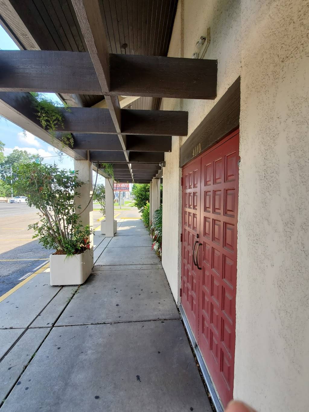 Alesi Pizza House | restaurant | 4110 Johnston St, Lafayette, LA 70503, USA | 3379841823 OR +1 337-984-1823