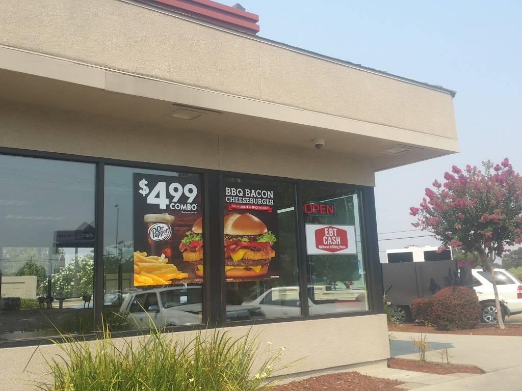 Jack in the Box | restaurant | 4085 Railroad Ave, Redding, CA 96001, USA | 5302443828 OR +1 530-244-3828