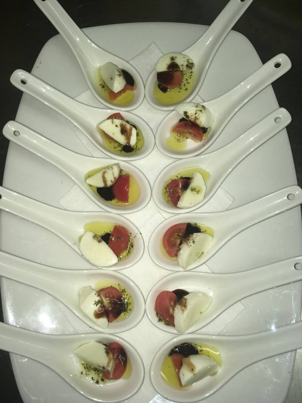 Lorenzo’s Diner & The GoGo Food Co | restaurant | 48 Glendale Ave, Niagara-on-the-Lake, ON L0S 1J0, Canada | 9053582433 OR +1 905-358-2433