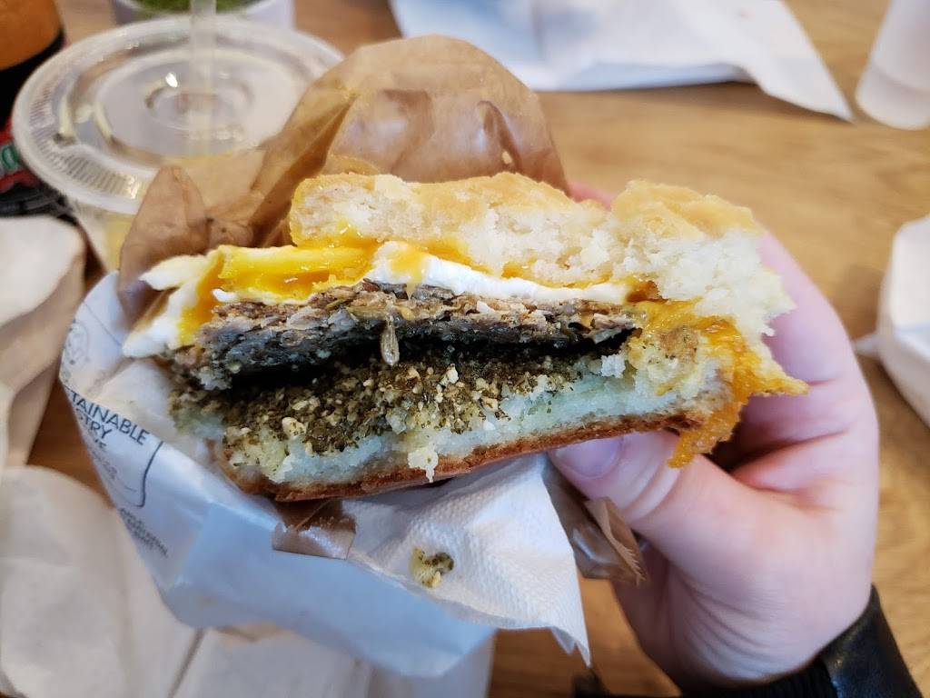 Bird Bird Biscuit | restaurant | 2701 Manor Rd, Austin, TX 78722, USA | 5127614922 OR +1 512-761-4922