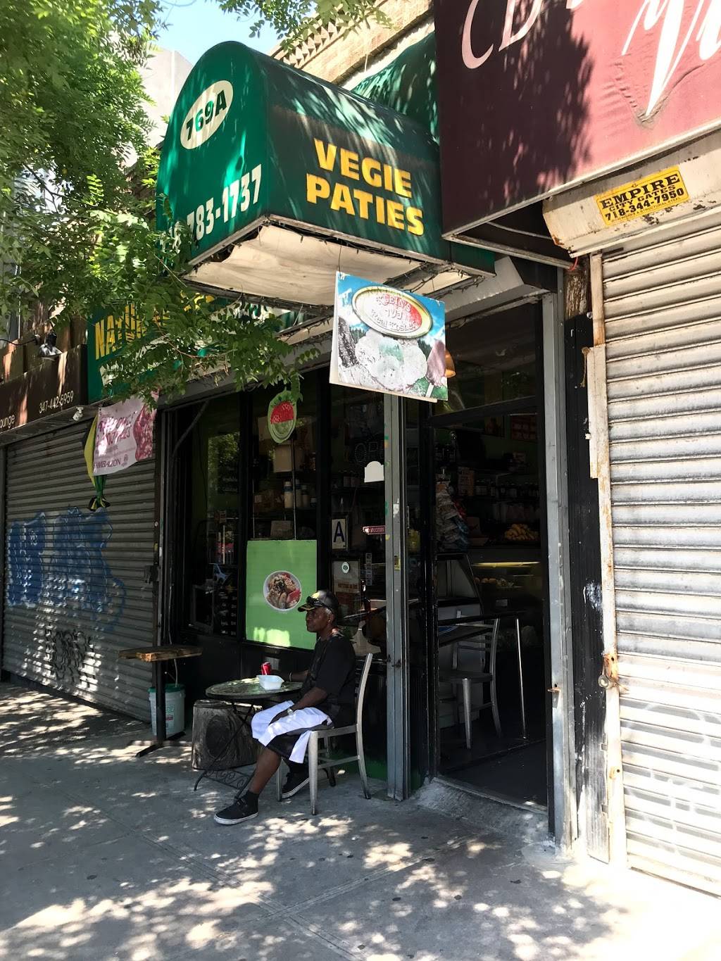 Natural Blend | restaurant | 769A Washington Ave, Brooklyn, NY 11238, USA | 7187831737 OR +1 718-783-1737