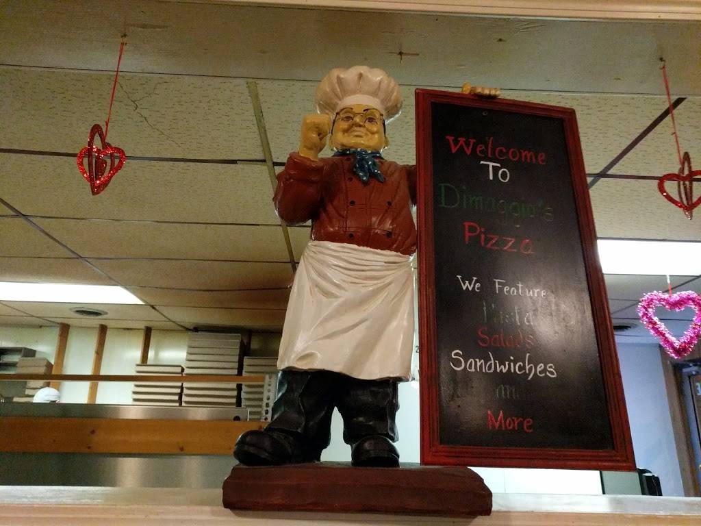 Dimaggio Pizza | restaurant | 108 E Market St, Christopher, IL 62822, USA | 6187247877 OR +1 618-724-7877