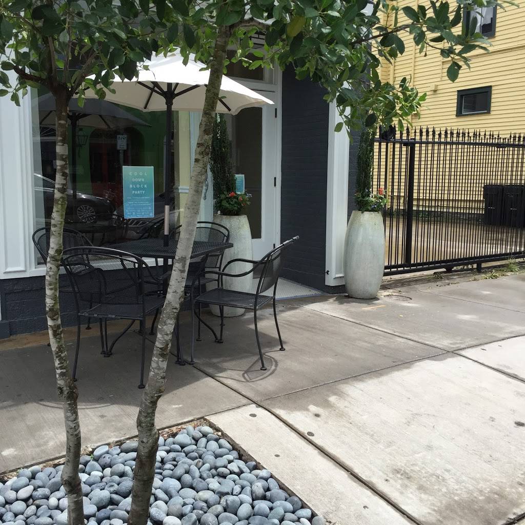 The Standard Eating House | restaurant | 4206 Magazine St, New Orleans, LA 70115, USA | 5045097306 OR +1 504-509-7306