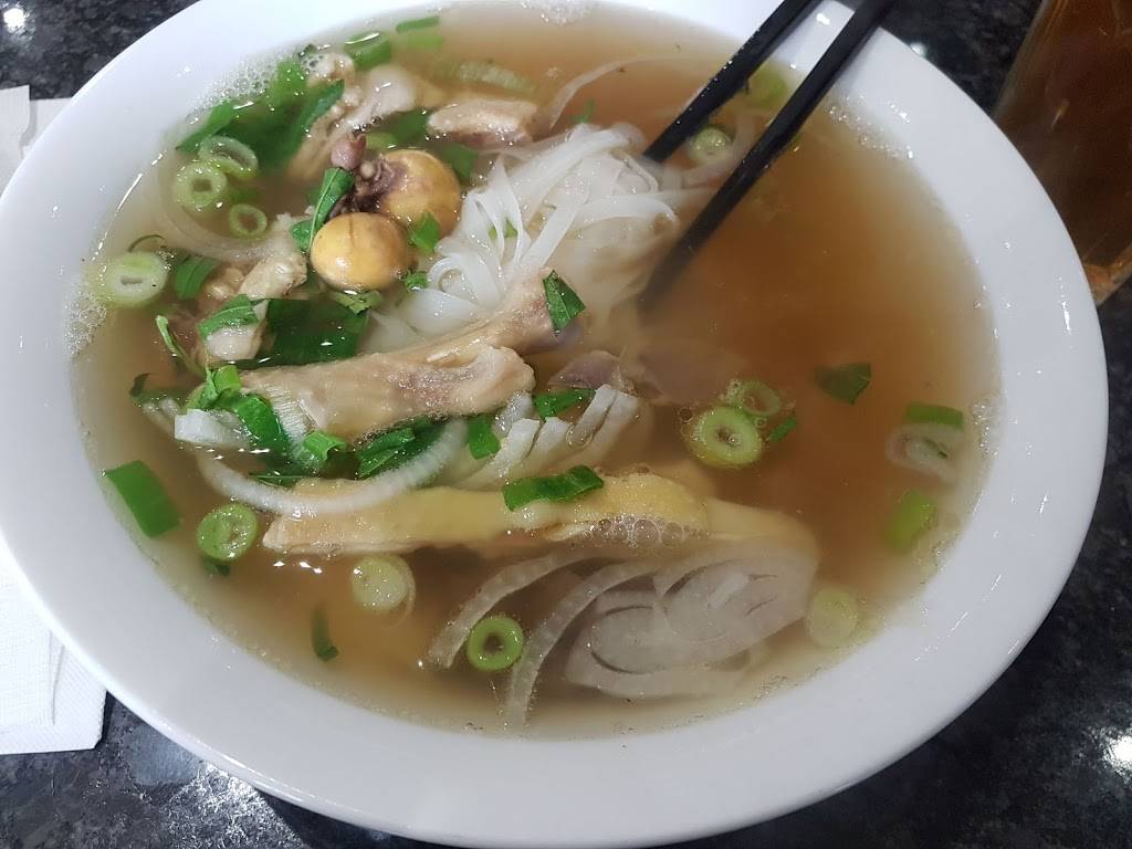 Banh Cuon Huong Que | restaurant | 2708 Jane St Unit 3, North York, ON M3L 1S4, Canada | 4167468188 OR +1 416-746-8188