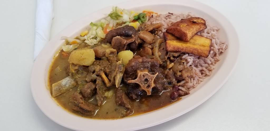 Wah Gwaan Diner |  | 1 E Main St, White Sulphur Springs, WV 24986, USA | 3049925089 OR +1 304-992-5089