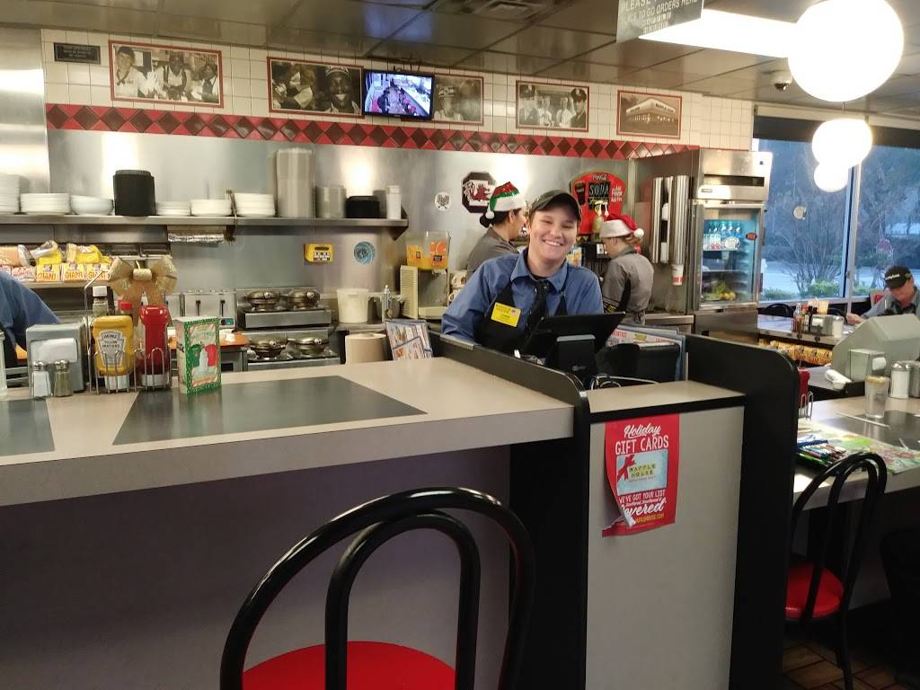 Waffle House | meal takeaway | 96 Old Trolley Rd, Summerville, SC 29485, USA | 8436950919 OR +1 843-695-0919