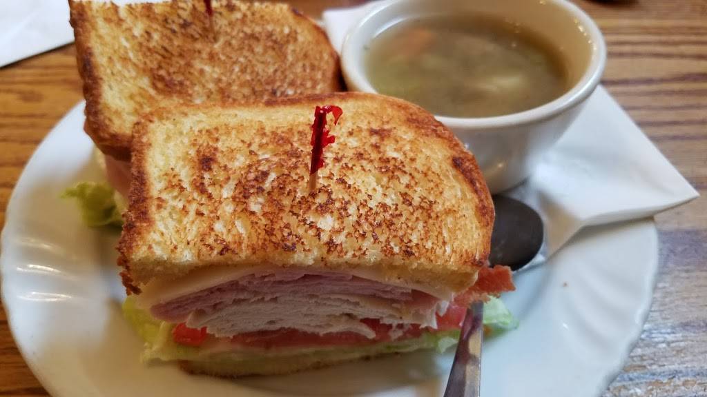 The Bear House Family Restaurant | restaurant | 23420 Crest Forest Dr, Crestline, CA 92325, USA | 9093388100 OR +1 909-338-8100