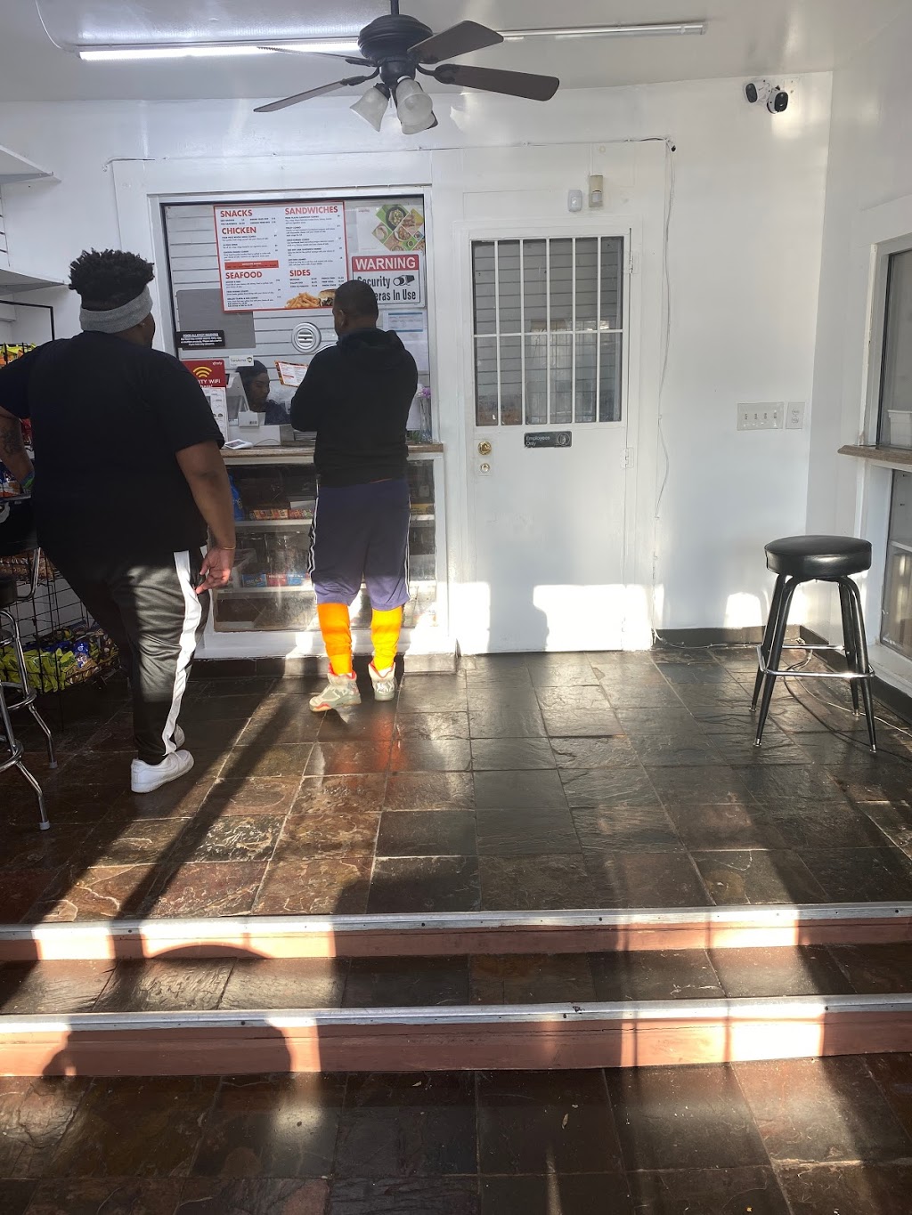 da grubb spot | restaurant | 334 McDaniel St SW, Atlanta, GA 30313, USA | 6787051317 OR +1 678-705-1317